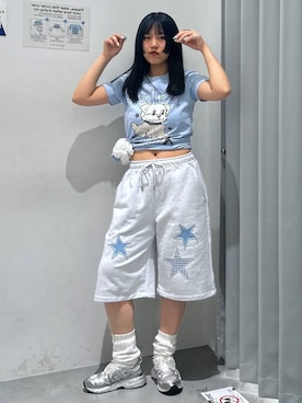 「WaiKei（ワイケイ）の【UNISEX】Wai Kei×ALAND／AロゴマルチーズTシャツ（Tシャツ/カットソー、ブルー系）」を使った、シラベさん（レディース・163cm）の春コーディネート