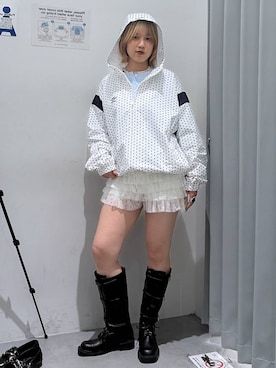 「ALAND（エーランド）の【UNISEX】ALAND×UMBRO／アソートヘンリーネックカットソー（Tシャツ/カットソー、ブルー系）」を使った、シラベさん（レディース・163cm）の秋コーディネート