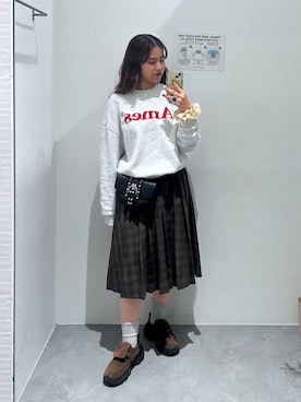 「アイテム（モカシン/デッキシューズ）」を使った、shirabe108さん（レディース・163cm）の秋コーディネート