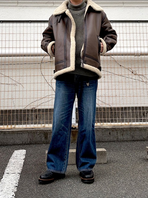 schottのアイテムを使った「ムートンジャケット」の人気ファッション
