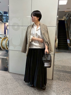 「GALLARDAGALANTE（ガリャルダガランテ）のスキッパーシャツ（シャツ/ブラウス、ホワイト系）」を使った、gg-akiko.fさん（レディース・165cm）の春コーディネート