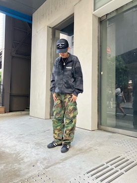 「AVIREX（アヴィレックス）のアイテム（スウェット）」を使った、HARUKIさん（メンズ・166cm）の秋コーディネート