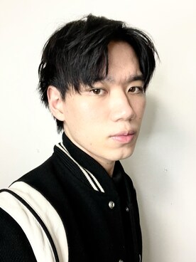 「Saint Laurent（サンローラン）のアイテム（ジャケット/アウター）」を使った、TATSUKI YouTuber  さん（メンズ・177cm）の冬コーディネート
