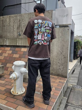 「HUF（ハフ）のSTICKER PACK TEE（Tシャツ/カットソー、ブラウン系）」を使った、HUF JAPANさん（レディース・163cm）の夏コーディネート