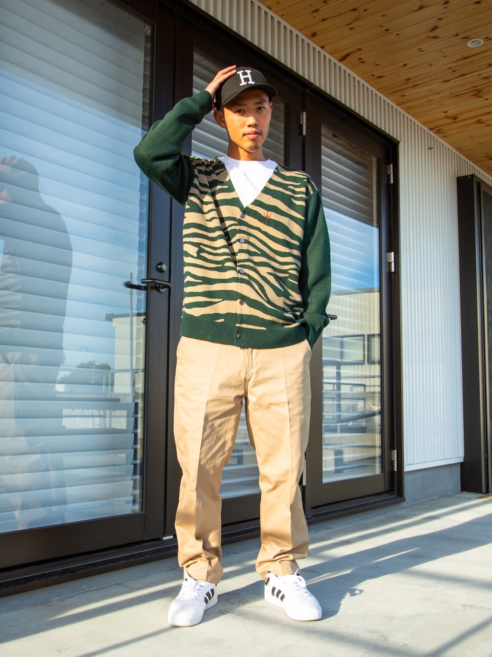 HUF（ハフ）の「HUF CROWN CARDIGAN / HUF カーディガン