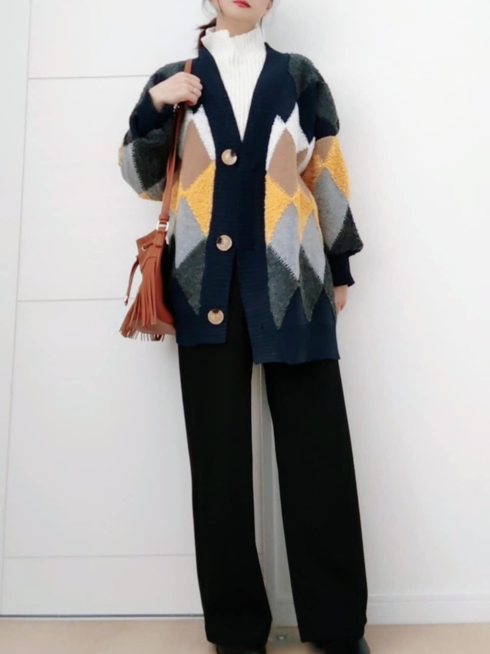 「オトナカジュアル、ゆるコーデ、ゆるニット、プチプラコーデ、グレイル、145cm、145cmコーデ、低身長、低身長コーデ、低身長女子、ootd、カジュアルコーデ、ダイヤ柄、骨格ウェーブ、ニットカーディガン」｜「GRLのアイテム（カーディガン/ボレロ、その他）」を使った、minicocochan【相互フォロー】さん（レディース・145cm）の冬コーディネートの1枚目の写真