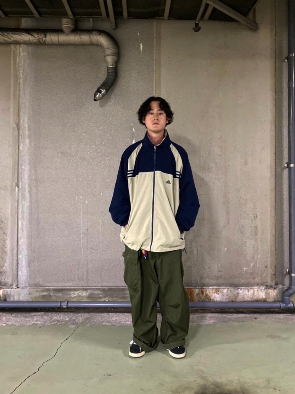 「秋ルック紹介するよ、休日コーデ、秋のコーデ、秋、メンズコーデ、古着、NIKE、今日のコーデ、いいね、save、フォローお願いします🤑、古着好きな人と繋がりたい、ストリートコーデ、スニーカーコーデ、ゆったりコーデ、メンズファッション、秋🍁コーデ」｜「古着のアイテム（その他、その他）」を使った、seanipさん（メンズ・176cm）の秋コーディネートの1枚目の写真