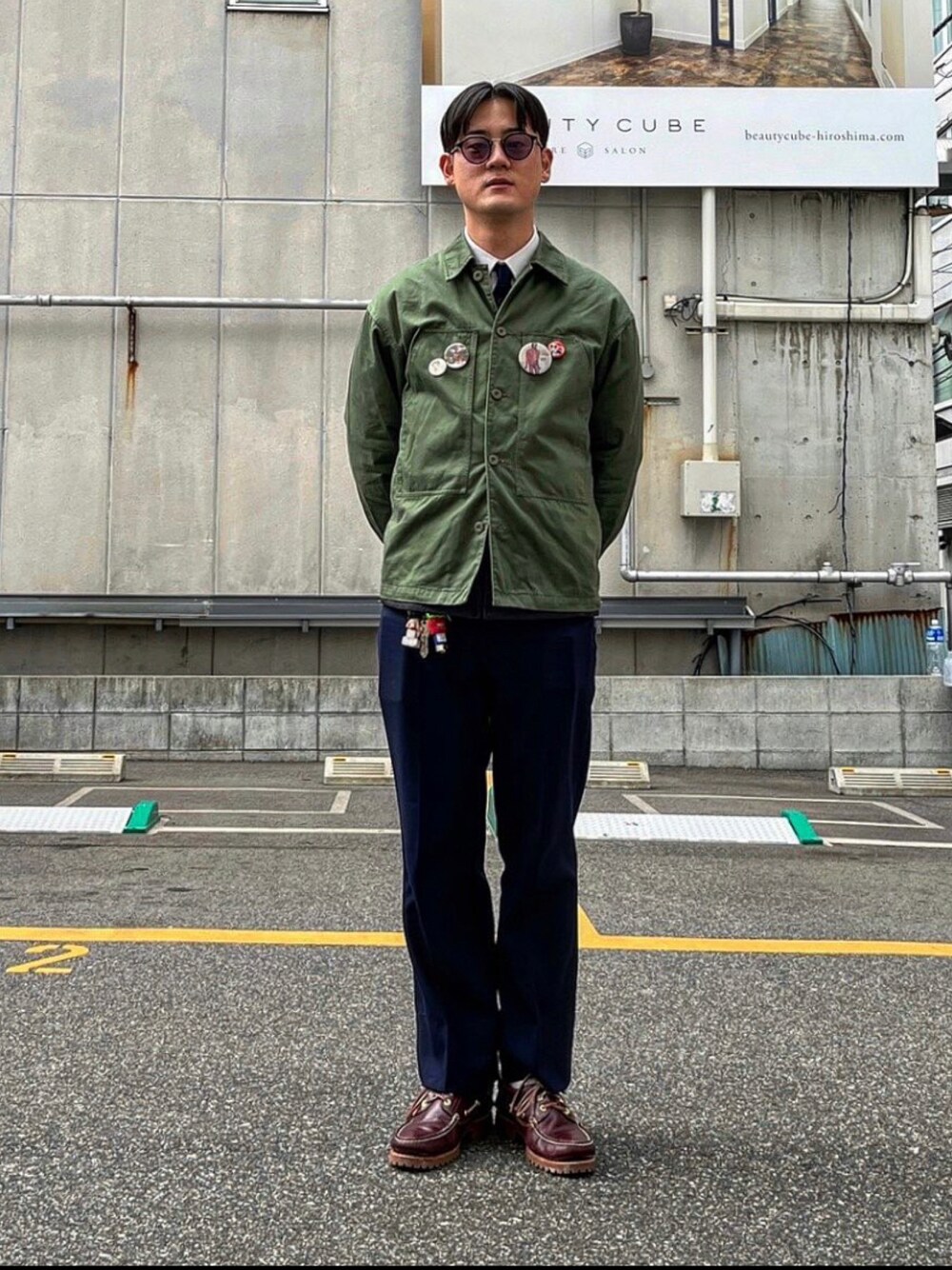 「きれいめカジュアル、いいね、save、フォローお願いします🤑、おしゃれさんと繋がりたい、オトナカジュアル、古着コーデ、古着、大学生、古着MIX、古着好きな人と繋がりたい、ミリタリー、ミリタリージャケット、古着 コーデ、古着男子、古着好き、プチプラコーデ」｜「Timberlandの【Timberland(ティンバーランド)】3INモカシン（モカシン/デッキシューズ、ブラウン系）」を使った、seanipさん（メンズ・176cm）の冬コーディネートの1枚目の写真