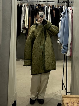 「アイテム（ミリタリージャケット）」を使った、こことさん（レディース・152cm・20代）の秋コーディネート