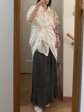 「古着のアイテム（シャツ/ブラウス、ホワイト系）」を使った、こことさん（レディース・152cm）の秋コーディネート