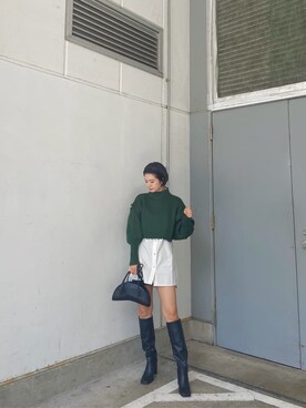 「EMODA（エモダ）のスクエアポイントミドルブーツ（ブーツ）」を使った、中村友美さん（レディース・164cm）の秋コーディネート