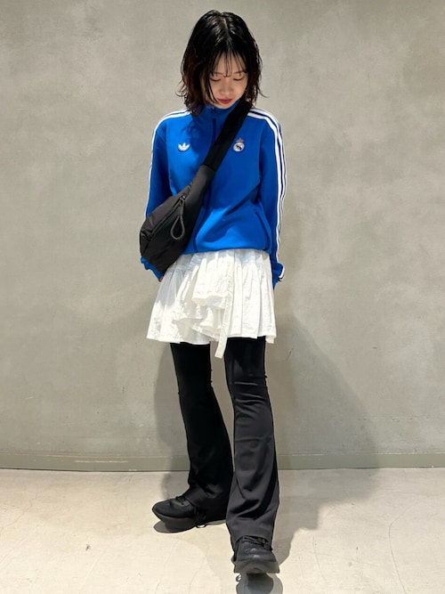 adidas ジャージ　上下　レアル セール】レアル・マドリード トラックトップ / ジャージ