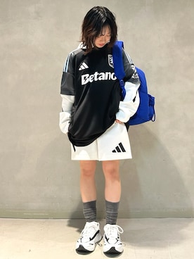 「アイテム（バックパック/リュック）」を使った、村上さん（レディース・150cm）の秋コーディネート