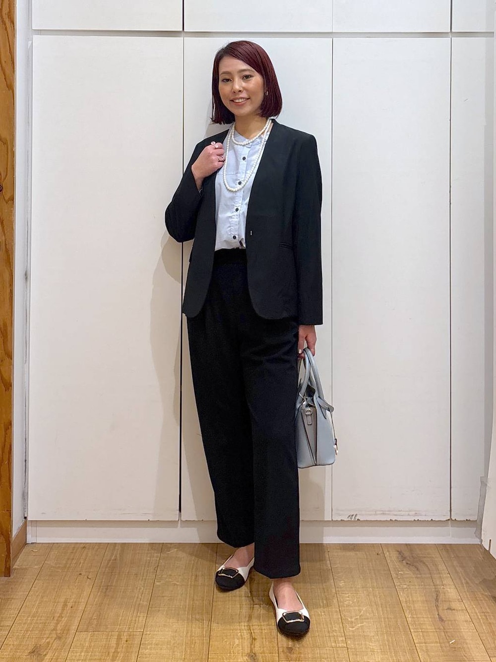 「高見え、体型カバー、高身長、ママコーデ、骨格ストレート、GLOBAL WORK、着痩せ・細見え」｜「GLOBAL WORKのウツクシルエットノーカラージャケット/133613（ノーカラージャケット、ブラック系）」を使った、ココさん（レディース・165cm）の春コーディネートの1枚目の写真