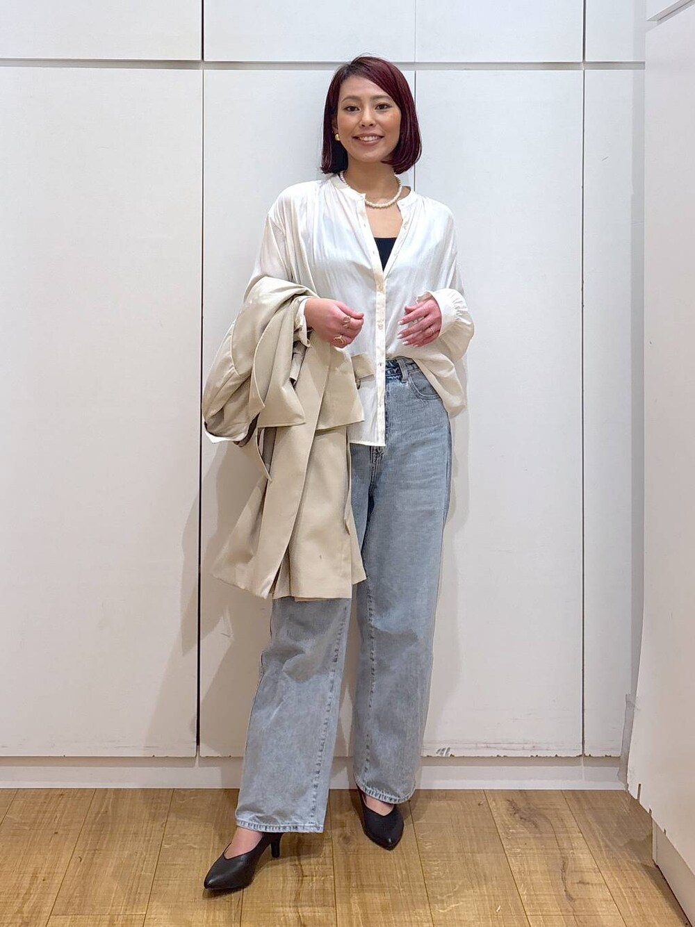 「体型カバー、高見え、高身長、ママコーデ、骨格ストレート、GLOBAL WORK、着痩せ・細見え」｜「GLOBAL WORKのGOODデニムバギーパンツ/118365（デニムパンツ、ブルー系）」を使った、ココさん（レディース・165cm）の春コーディネートの1枚目の写真