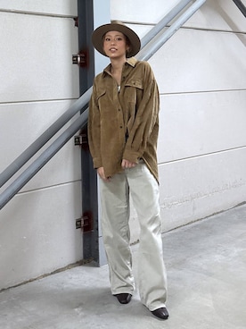 「アイテム（イエロー系）」を使った、ココさん（レディース・165cm・30代）の秋コーディネート