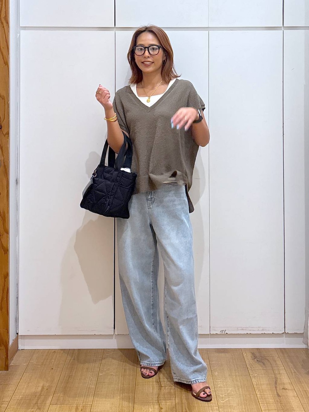 「高身長、ママコーデ、骨格ストレート、GLOBAL WORK、着痩せ・細見え、and STセール、体型カバー、高見え」｜「GLOBAL WORKのGOODデニムバギーパンツ/118365（デニムパンツ、ブルー系）」を使った、ココさん（レディース・165cm）の夏コーディネートの1枚目の写真