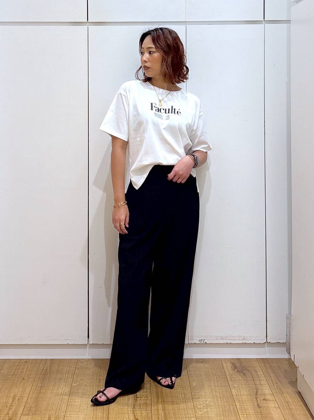 「体型カバー、高見え、高身長、ママコーデ、骨格ストレート、GLOBAL WORK、着痩せ・細見え」｜「GLOBAL WORKのリッチクリーンプリントT半袖/147640（Tシャツ/カットソー、ホワイト系）」を使った、ココさん（レディース・165cm）の夏コーディネートの1枚目の写真