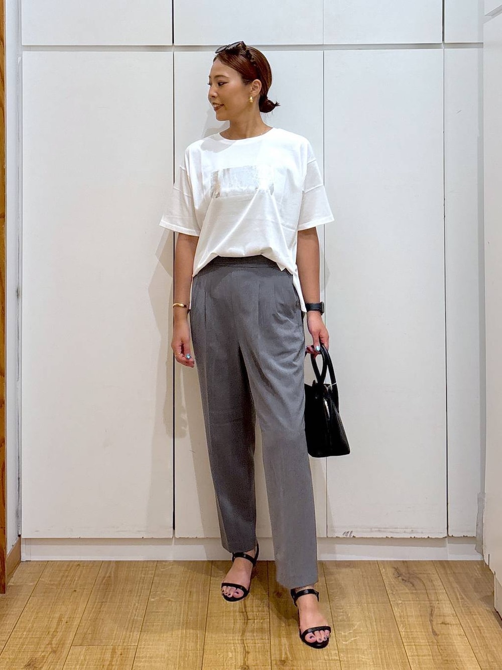 「体型カバー、高見え、着痩せ・細見え、高身長、ママコーデ、骨格ストレート、GLOBAL WORK、and STセール」｜「GLOBAL WORKのリッチクリーンプリントT半袖/147640（Tシャツ/カットソー、ホワイト系）」を使った、ココさん（レディース・165cm）の夏コーディネートの1枚目の写真