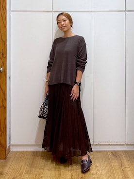 「アイテム（バングル/リストバンド）」を使った、ココさん（レディース・165cm）の秋コーディネート