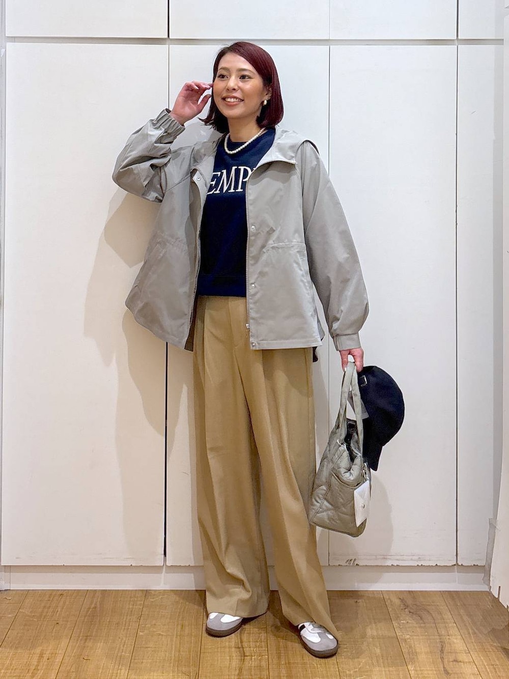 「着痩せ・細見え、体型カバー、高見え、高身長、ママコーデ、骨格ストレート、GLOBAL WORK」｜「GLOBAL WORKの撥水軽やかマンパ/243794（マウンテンパーカー、グリーン系）」を使った、ココさん（レディース・165cm）の春コーディネートの1枚目の写真