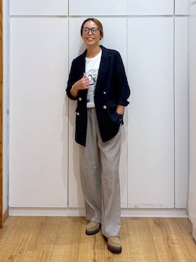 「アイテム（テーラードジャケット）」を使った、ココさん（レディース・165cm・30代）の秋コーディネート