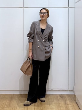 「アイテム（テーラードジャケット）」を使った、ココさん（レディース・165cm・30代）の秋コーディネート