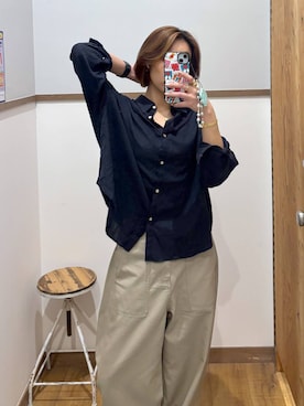 「GLOBAL WORK（グローバルワーク）のフレンチリネンシャツ長袖/601244（シャツ/ブラウス、ブルー系）」を使った、ココさん（レディース・165cm）の春コーディネート