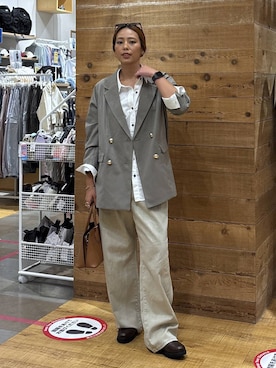 「アイテム（テーラードジャケット）」を使った、ココさん（レディース・165cm・30代）の秋コーディネート