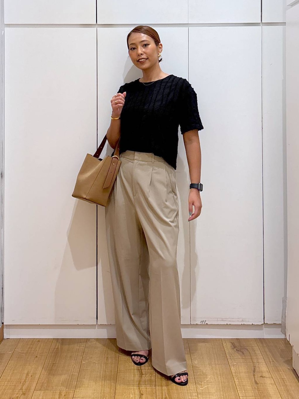 「体型カバー、高見え、高身長、ママコーデ、骨格ストレート、GLOBAL WORK、着痩せ・細見え、and STセール」｜「GLOBAL WORKのスペ軽5WAYショルダー/253022（ショルダーバッグ、ブラウン系）」を使った、ココさん（レディース・165cm）の夏コーディネートの1枚目の写真