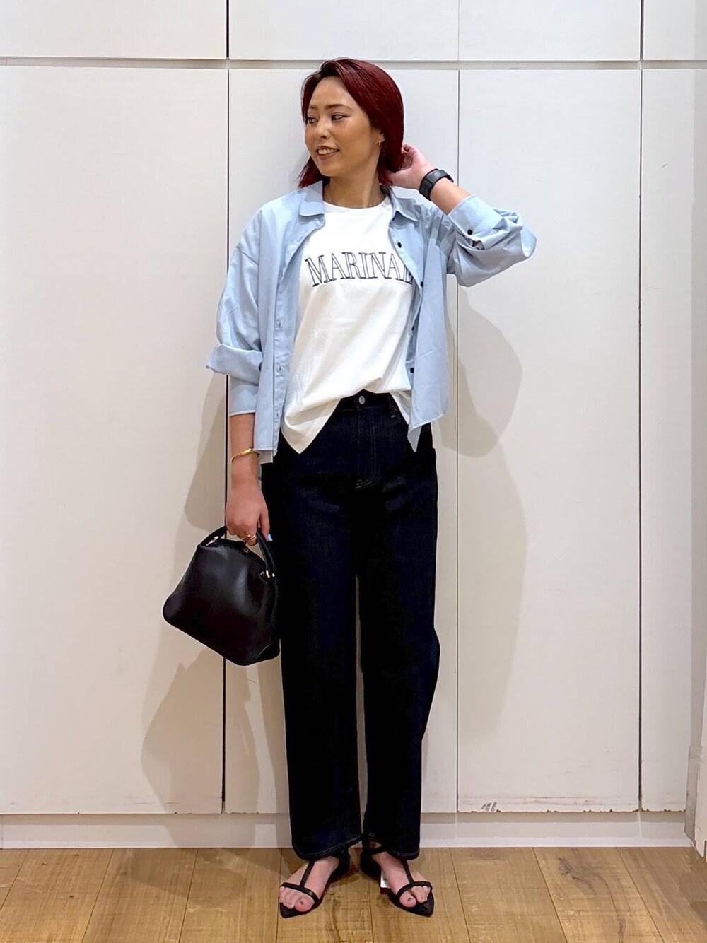 「体型カバー、高見え、高身長、ママコーデ、骨格ストレート、GLOBAL WORK、着痩せ・細見え」｜「GLOBAL WORKのスペ軽お財布ショルダー/132336（ショルダーバッグ、ブラック系）」を使った、ココさん（レディース・165cm）の春コーディネートの1枚目の写真