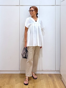 「アイテム（バングル/リストバンド）」を使った、ココさん（レディース・165cm・30代）の夏コーディネート