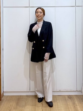 「アイテム（テーラードジャケット）」を使った、ココさん（レディース・165cm・30代）の秋コーディネート