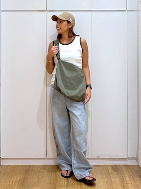 「アイテム（バングル/リストバンド）」を使った、ココさん（レディース・165cm・30代）の夏コーディネート