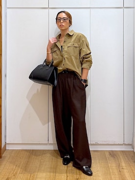 「アイテム（バングル/リストバンド）」を使った、ココさん（レディース・165cm）の秋コーディネート