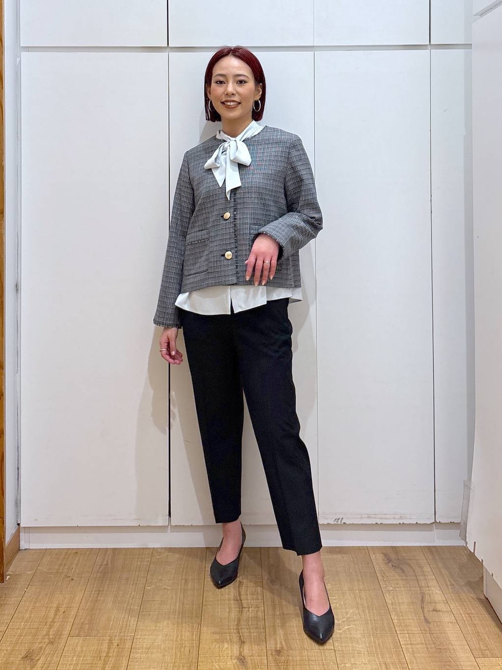 「着痩せ・細見え、体型カバー、高見え、高身長、ママコーデ、骨格ストレート、GLOBAL WORK」｜「GLOBAL WORKのお手入れらくらく2WAYボウタイブラウス/133609（シャツ/ブラウス、グリーン系）」を使った、ココさん（レディース・165cm）の春コーディネートの1枚目の写真
