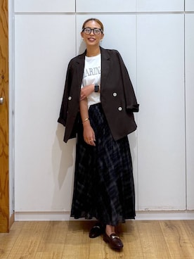 「アイテム（テーラードジャケット）」を使った、ココさん（レディース・165cm・30代）の夏コーディネート