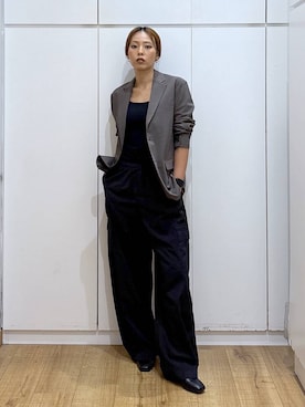 「アイテム（テーラードジャケット）」を使った、ココさん（レディース・165cm・30代）の秋コーディネート