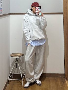 「アイテム（パーカー）」を使った、ココさん（レディース・165cm・30代）の秋コーディネート