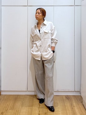 「アイテム（バングル/リストバンド）」を使った、ココさん（レディース・165cm・30代）の秋コーディネート