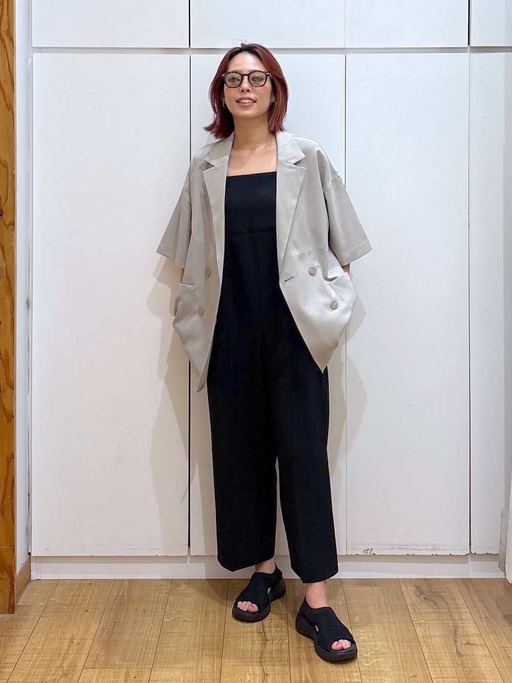 「体型カバー、高見え、高身長、ママコーデ、骨格ストレート、GLOBAL WORK、着痩せ・細見え」｜「GLOBAL WORKのUVカットアソートサングラス/283830（サングラス、ブラウン系）」を使った、ココさん（レディース・165cm）の春コーディネートの1枚目の写真