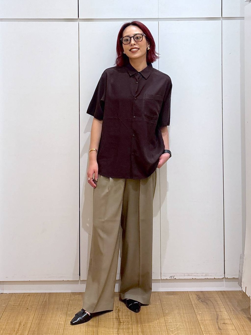 「体型カバー、高見え、高身長、ママコーデ、骨格ストレート、GLOBAL WORK、着痩せ・細見え」｜「GLOBAL WORKのUVカットアソートサングラス/283830（サングラス、ブラウン系）」を使った、ココさん（レディース・165cm）の春コーディネートの1枚目の写真