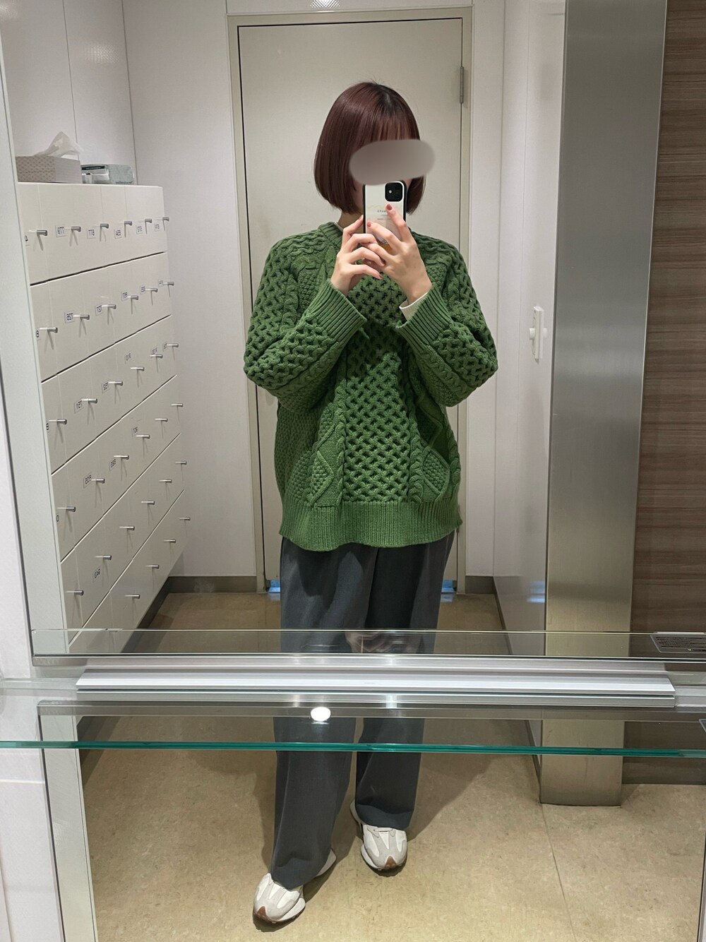 「select MOCA by sonの【サイズ展開あり】ヴィンテージライクケーブルニット（ニット/セーター、グリーン系）」を使った、ukさん（レディース・166cm）の春コーディネートの1枚目の写真