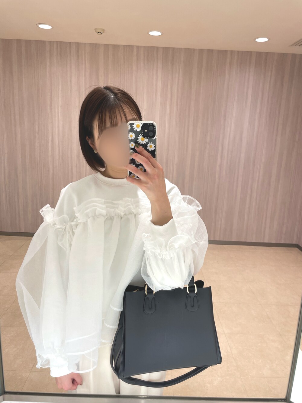 「Bibiy.のアイテム（トップス、ホワイト系）」を使った、ukさん（レディース・166cm）の春コーディネートの1枚目の写真