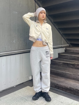 「アイテム（ニットキャップ/ビーニー、グレー系）」を使った、さなさん（レディース・160cm）の冬コーディネート