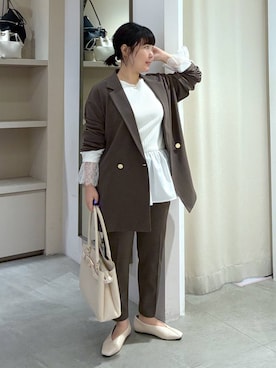 「Elura（エルーラ）の≪イージーケア≫サマ見えリラクシーテーパ－ド〈低身長サイズあり〉/582758（その他パンツ、ブラウン系）」を使った、yamapii3さん（レディース・150cm）の春コーディネート