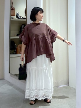 「Elura（エルーラ）の異素材切り替えフリルプルオーバー/621795（Tシャツ/カットソー、ブラウン系）」を使った、yamapii3さん（レディース・150cm）の夏コーディネート