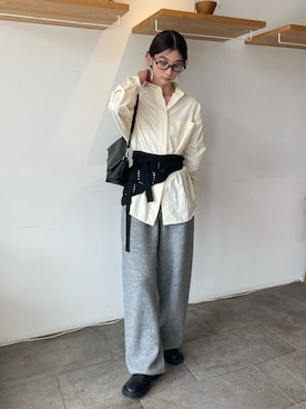 「アイテム（スリッポン）」を使った、momokaさん（レディース・158cm）の秋コーディネート
