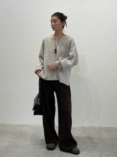 【美品✨】アルアバイル　フリゼVネックニットジャケット　完売品 セール】Vネックオーバーサイズニット（ニット/セーター）｜select