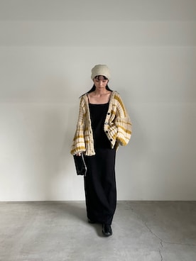 「ニットカーディガン」｜「アイテム（スリッポン）」を使った、momokaさん（レディース・158cm）の秋コーディネート